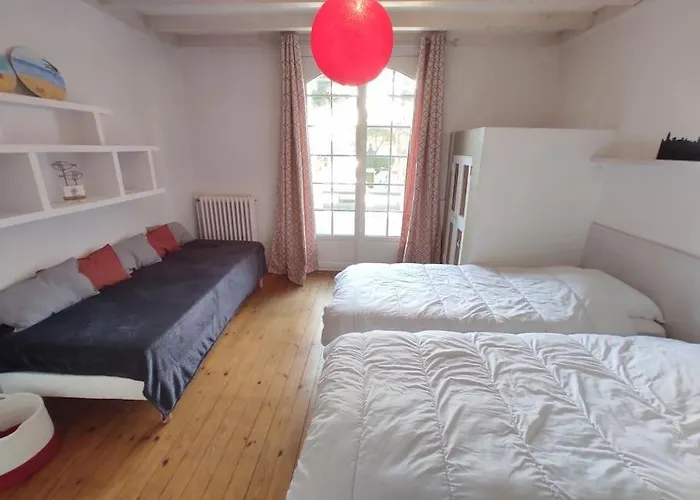 Dom wakacyjny Maison 8 Personnes, Quartier Benoit, 300m *